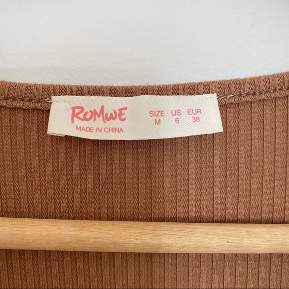 Cropped Rib Top 🤎🤍 - Picture 4 of 5